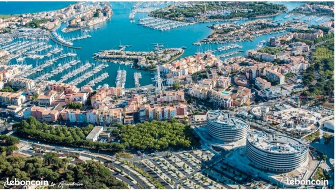 Cap D'Agde Port Lano T2 Clim, Piscine, Tennis Et Parking Bagian luar foto